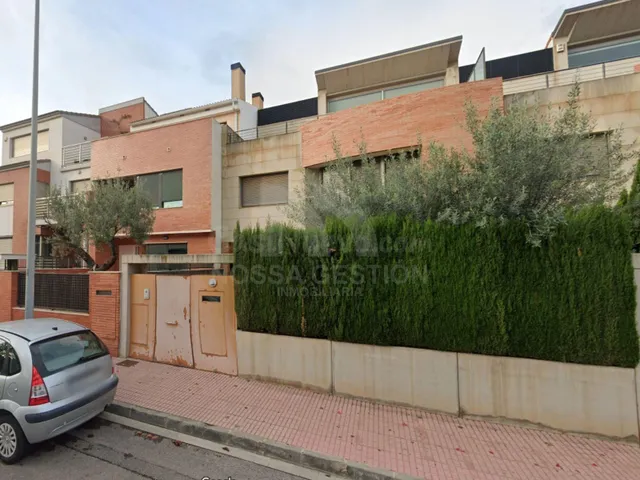 Chalet Adosado en Rentabilidad - Alquilado hasta 2028 - Idea