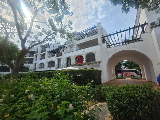 Apartamento en La Torre Golf Resort - Golf, piscinas y tranquilidad — 2