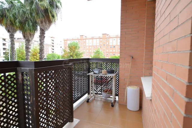Espectacular piso de 5 habitaciones, garaje, terraza... junt