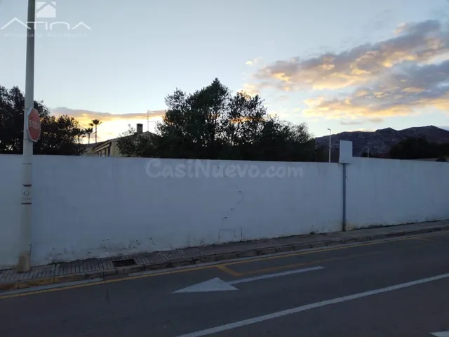 ¡Oportunidad única para inversores y promotores en Marxuquer,! — 2