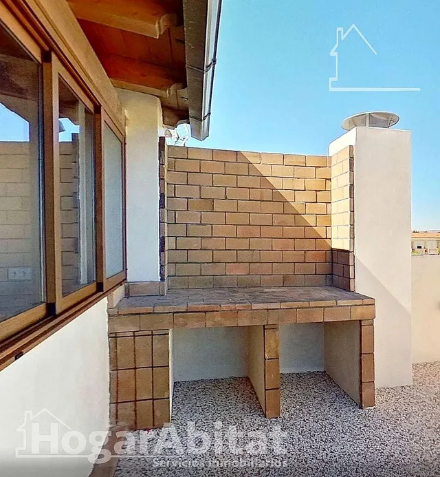 ¡CASA ESPECTACULAR! AMPLIA Y REFORMADA CON DOS VIVIENDAS INDEPENDIENTES Y VISTAS DESPEJADAS — 24