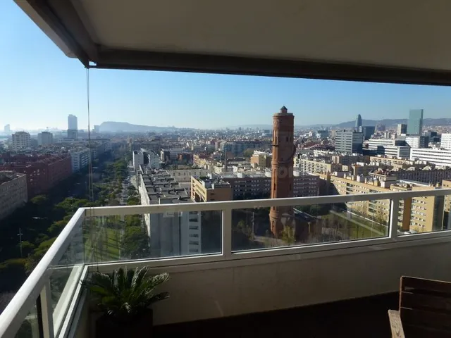 Alquiler Piso Diagonal Mar Con Vistas al Mar y Toda Barcelon - foto 4