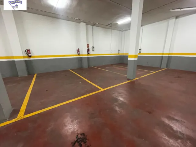 LOCAL CON VADO. 9 PLAZAS DE GARAJE. POSIBILIDAD DE T RASTEROS — 5