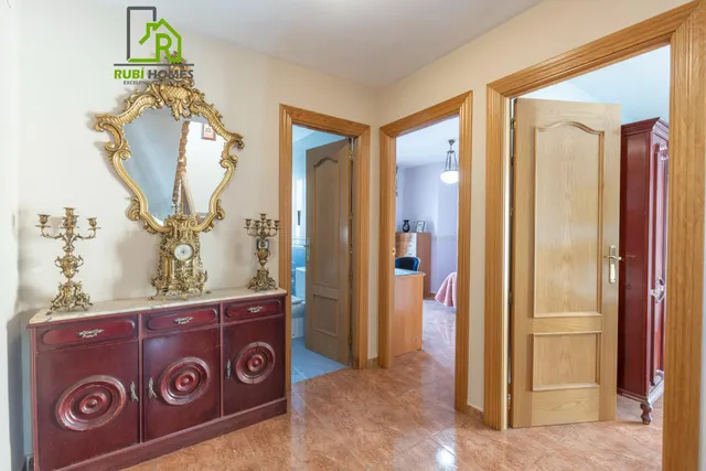 Casa independiente a 5 minutos de Granada en buen estado para entrar a vivir — 44