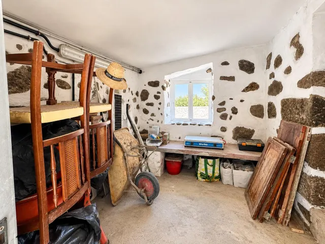 Casa de dos plantas con patio, azotea y múltiples posibilidades en Trujillo, Moya — 22
