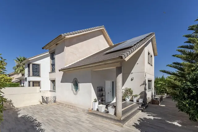Chalet en Cañadas del Parque, Dilar — 7