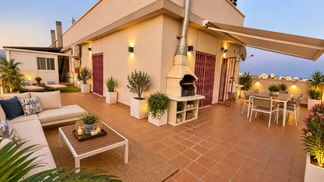 Espectacular Ático en el Corazón de Roquetas de Mar por €143