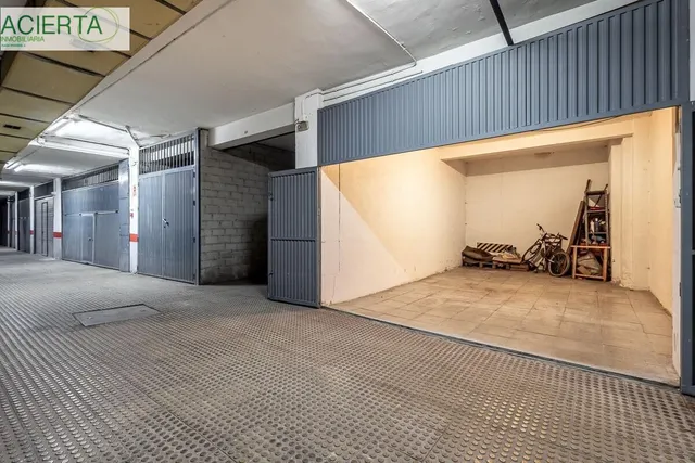 Piso señorial de 182 m2 en Avenida Madrid: amplitud, luz y posibilidades infinitas con garaje opcional. — 41