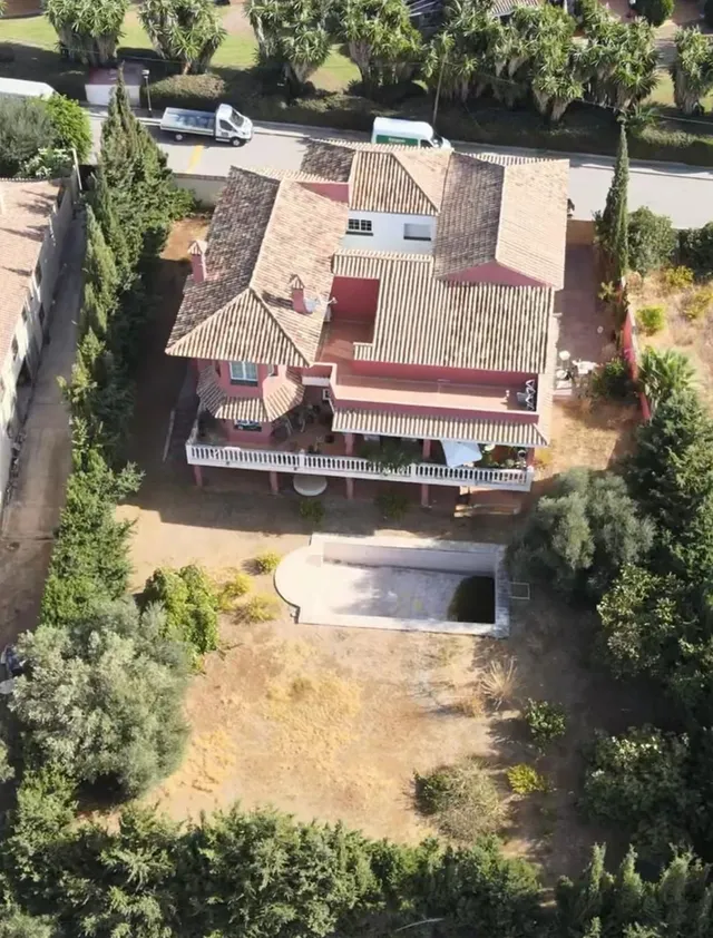 Chalet 5 habitaciones 900m² en venta - Costa Del Sol — 15