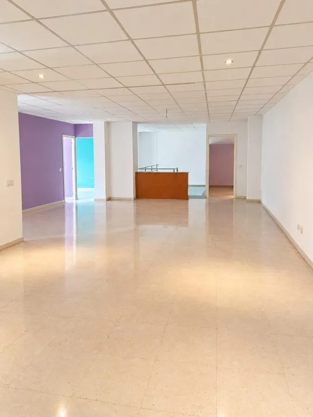 Edificio de gran superficie con potencial de cambio de uso en Manacor — 10