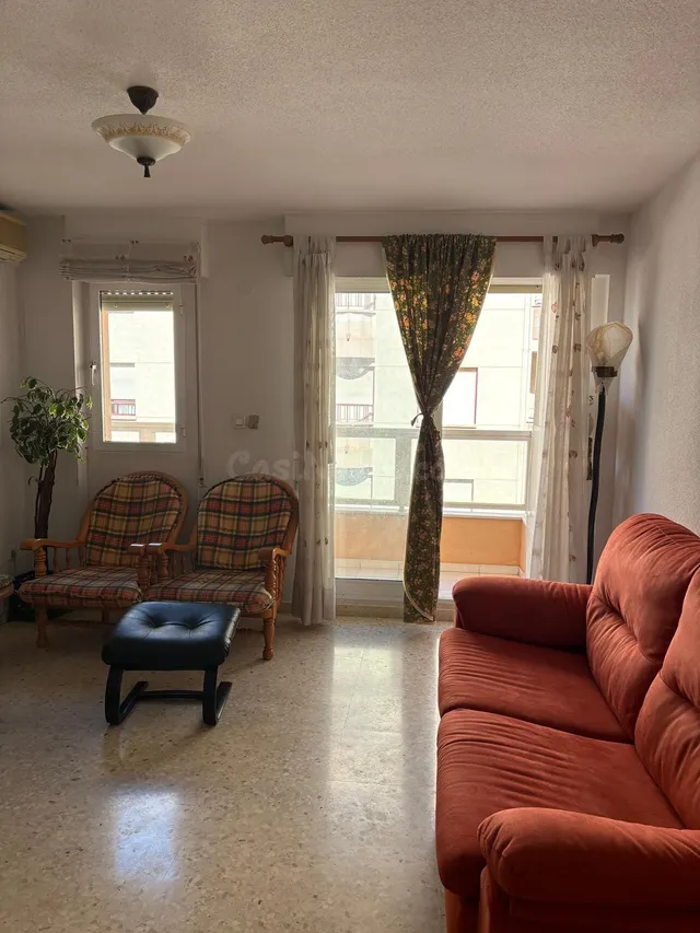 Amplio y Luminoso Piso en Oliva Pueblo - Ideal para Familias - foto 4