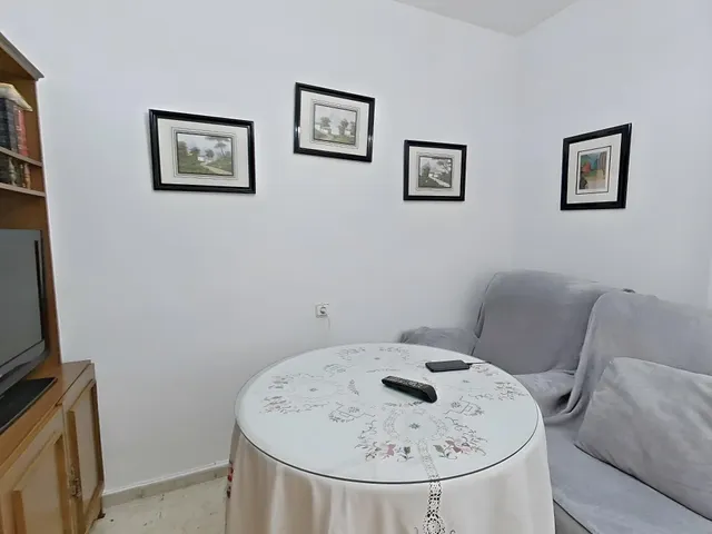 Piso 4 habitaciones 85m² en venta - Carretera Trassierra - Colonia de la Paz — 6