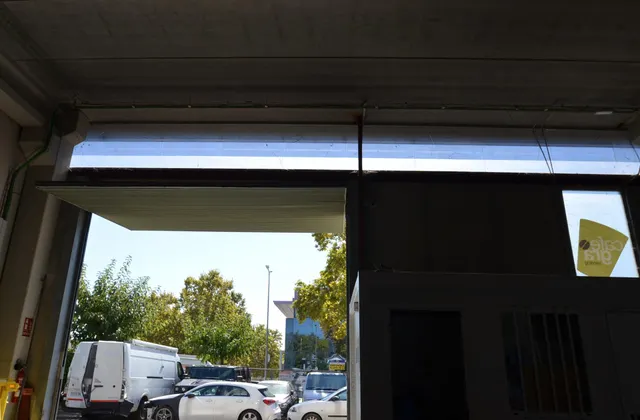 Nave esquinera en alquiler en zona industrial de Vilanova i la Geltrú — 25
