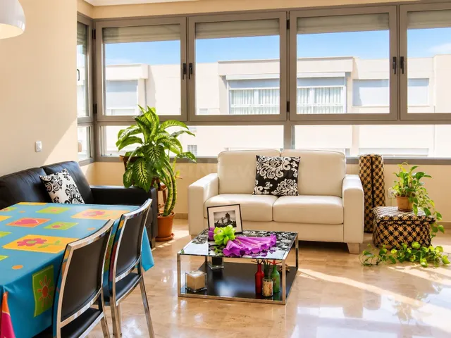 AMPLIO PISO DE 3 habitaciones, GARAJE Y PISCINA EN AYORA! — 3