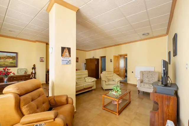 ¡Tu hogar ideal te espera en Moraleda de Zafayona! — 29