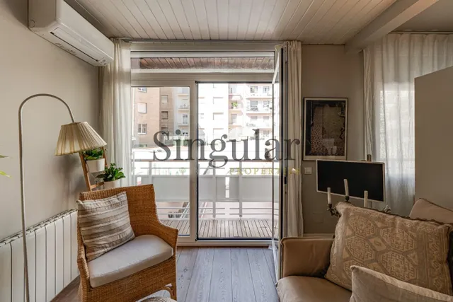 Turó Park – Mestre Nicolau | 70 m2 reformados con balcón y suelos de roble — 21