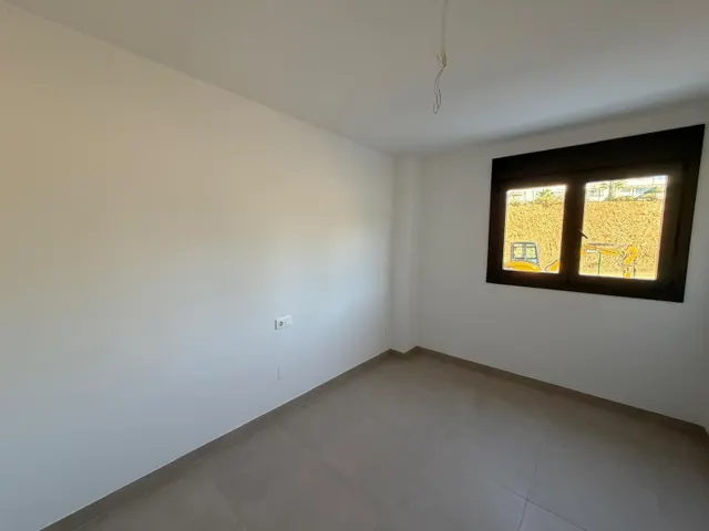 Vivienda moderna en Mijas con vistas al mar y jardín privado — 49