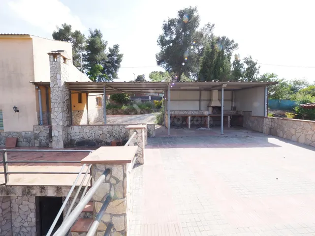 SE VENDE CASA INDEPENDIENTE EN OLESA DE BONESVALLS - foto 3