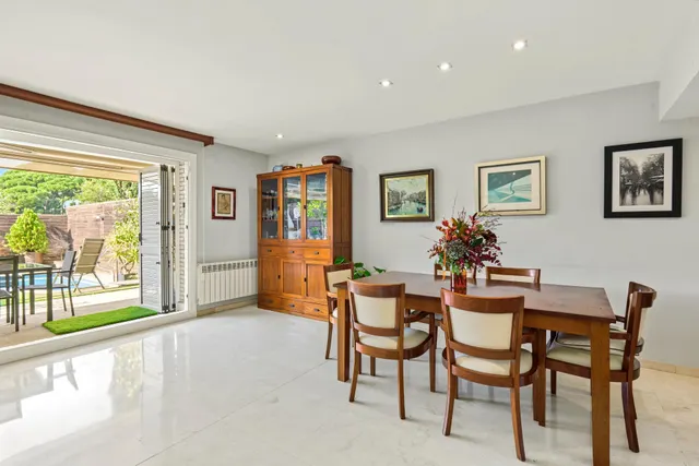 Exclusiva casa con piscina , ascensor y placas solares en llavaneres — 13