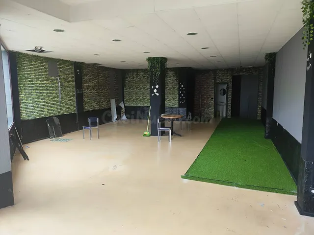 LOCAL COMECIAL EN ALQUILER FRENTE COLEGIO PÚBLICO DE PARADAI - foto 4