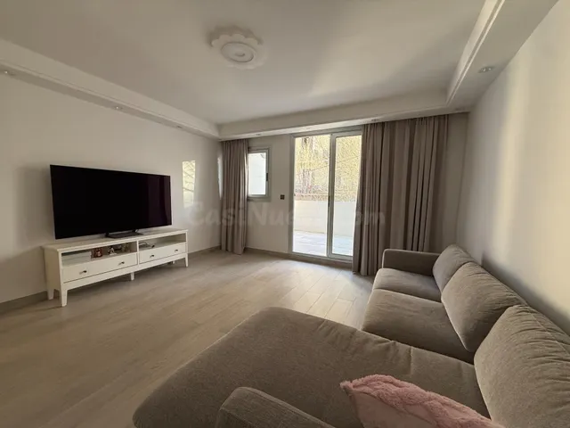 Casa moderna reformada en venta junto a Plaza de España – Ba - foto 2