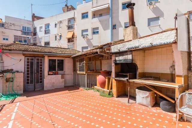 CASA EN LA ALBERCA — 11