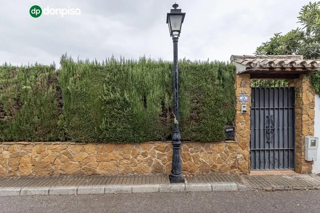 CASA CON PISCINA EN URB LOS CHOPOS - LAS GABIAS — 25