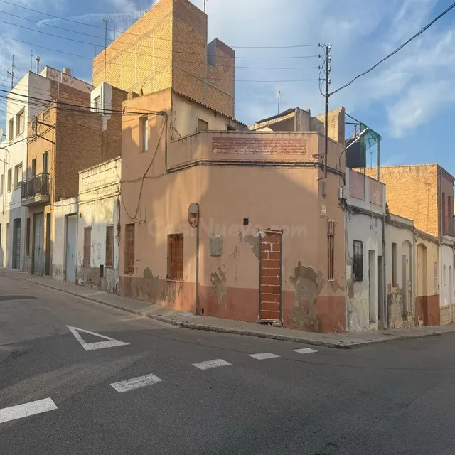 🏡 Casa Esquinera para Reformar Integralmente – Gran Potencia - foto 3
