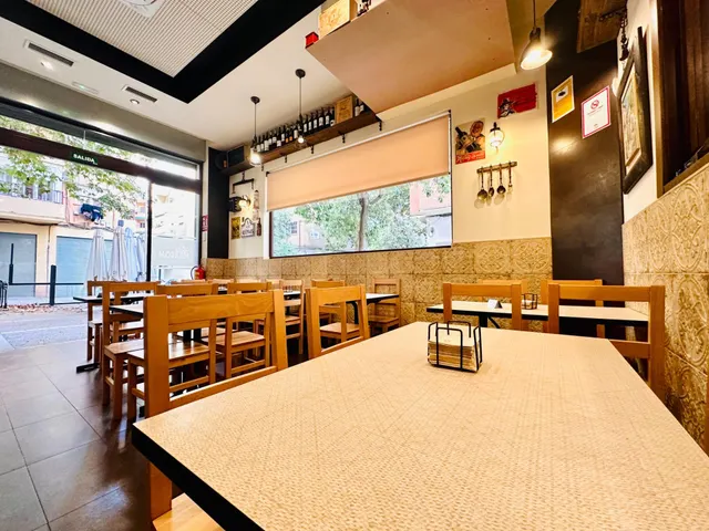 Bar-taberna en pleno funcionamiento – zaidín/vergeles, Granada — 8