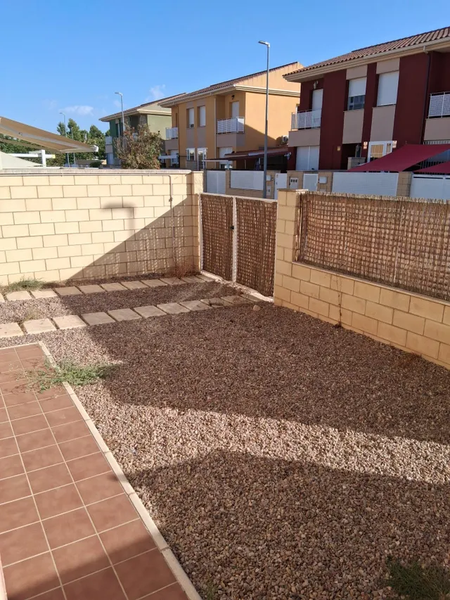 SE VENDE MAGNIFICO ADOSADO EN LA FELIPA — 9