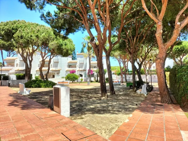 Alquiler desde ya hasta 30 de junio apartamento en la barrosa — 4