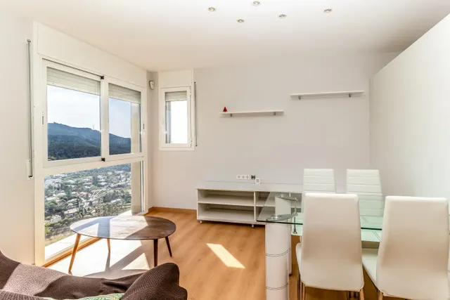 EDIFICIO CON VISTAS PANORAMICAS CON INQUILINOS — 17