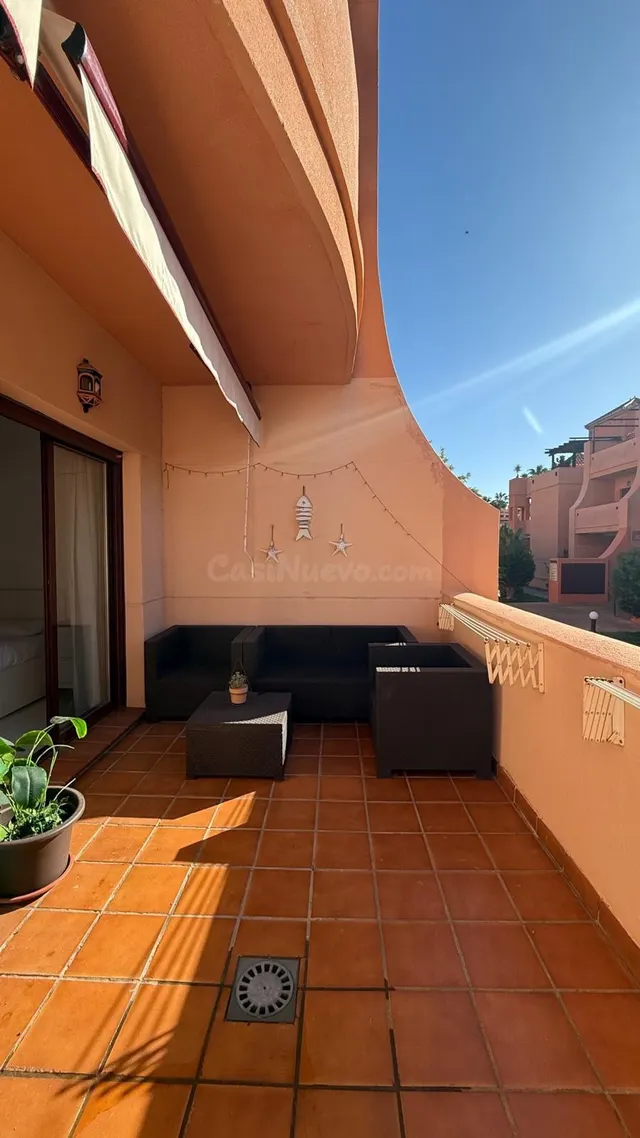 Precioso apartamento en alquiler en Playa Granada – Zona res - foto 4