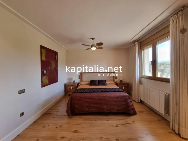 Chalet en venta en Ontinyent, a solo 200 metros del casco urbano — 6