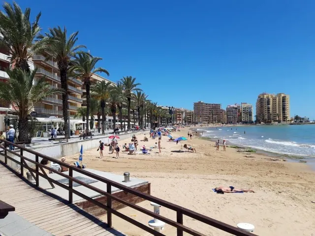 ESPACIOSO APARTAMENTO DE 3 habitaciones JUNTO A LA PLAYA — 24
