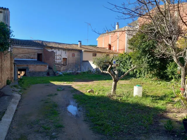 Conjunto urbano residencial + industrial a reformar con opci - foto 2