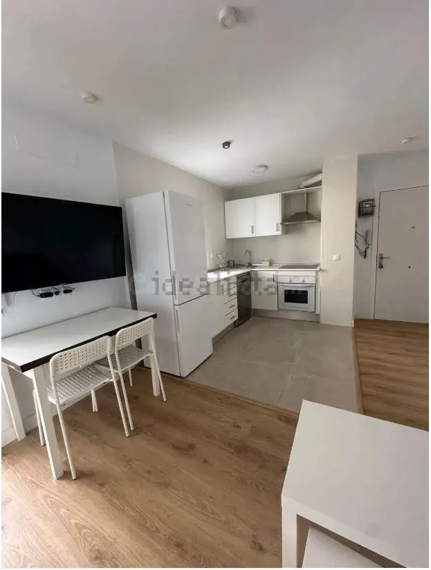 Totalmente reformada, exterior y con terraza. — 3