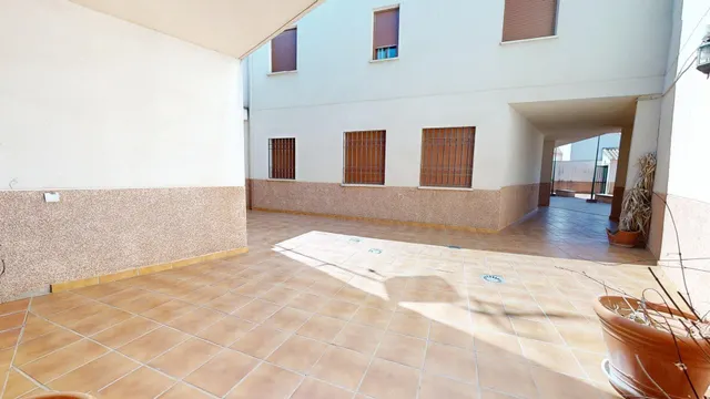 D. Magnífica vivienda adosada de 3 dormitorios con terraza e - foto 3