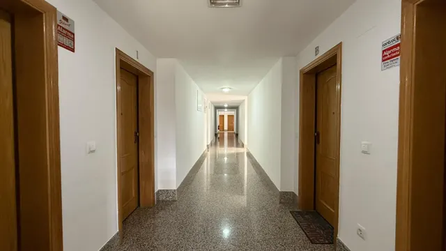 PISO DE TRES DORMITORIOS CON PISCINA CLIMATIZADA, GIMNASIO Y SAUNA EN SAN PEDRO DEL PINATAR — 26