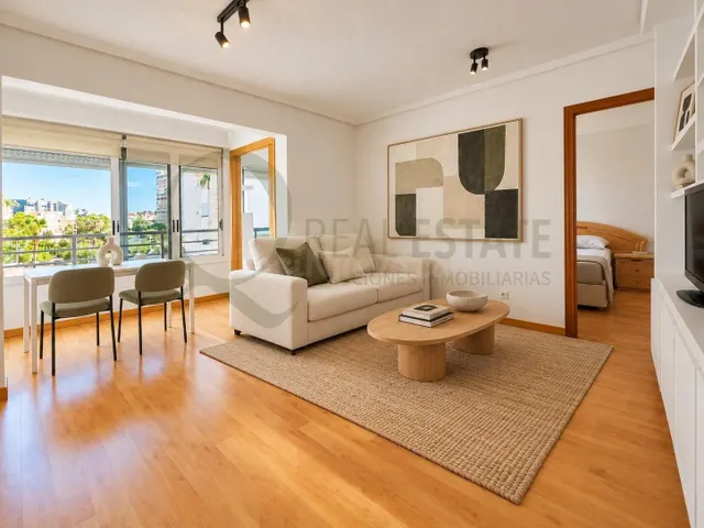 Piso de 3 habitaciones en Playa de San Juan a unos pocos pasos del mar — 2