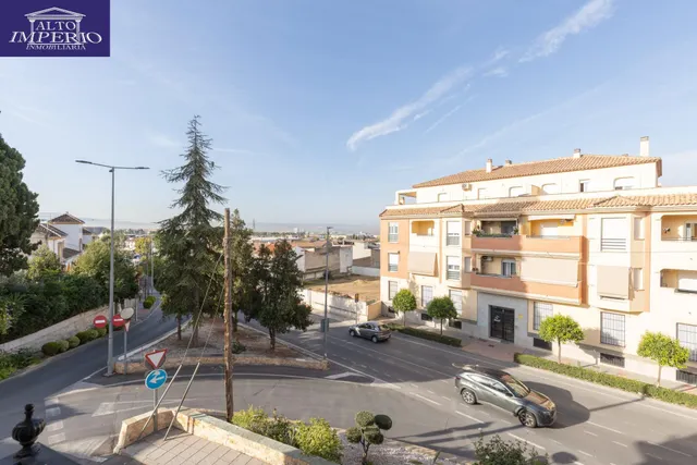 Casa independiente a 5 minutos de Granada en buen estado para entrar a vivir — 35