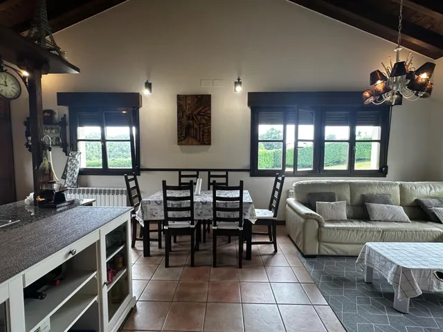 VIVIENDA INDEPENDIENTE EN ALQUILER — 14