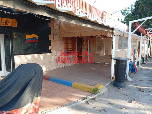 SE VENDE COMPLEJO EN ELCHE — 27