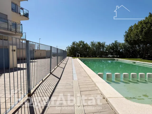 SEMINUEVO CON PISCINA, GARAJE  Y DOS TERRAZAS CERCA DEL METRO — 33