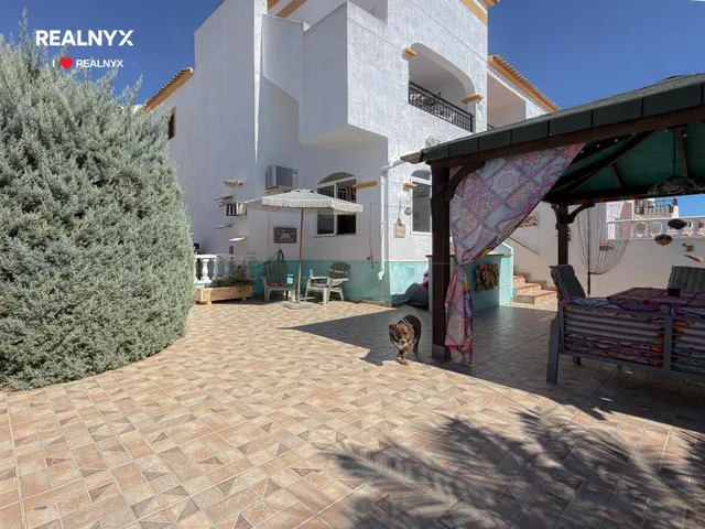 Vistabella Golf! Espectacular bungalow con gigantesca parcela y parking +  bellísima piscina comunitaria — 20