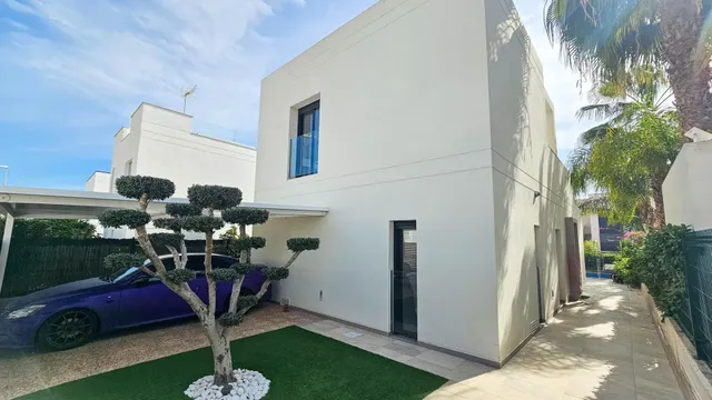 Villa 3 habitaciones 125m² en venta - Cuidad Quesada — 44