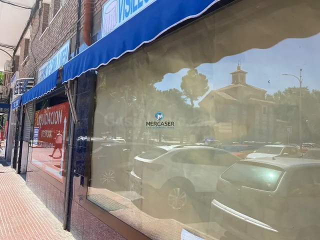 Local comercial en alquiler, situado en calle Nuñez de Balbo - foto 3