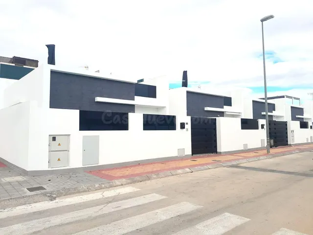 Villas modernas con piscina privada