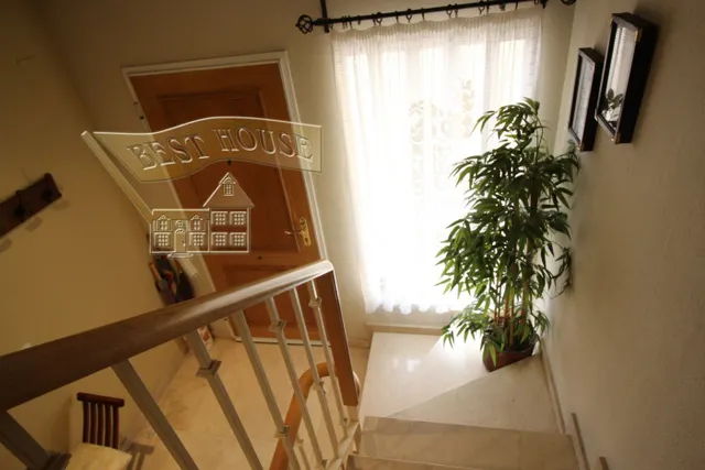 EXCLUSIVO CHALET ESQUINERO EN LA PATACONA — 18
