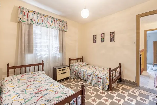 CASA CON MÁS DE 4000 METROS DE PARCELA EN MONACHIL — 36